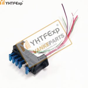 010019-Komatsu -60-7 fuse box 6 wires